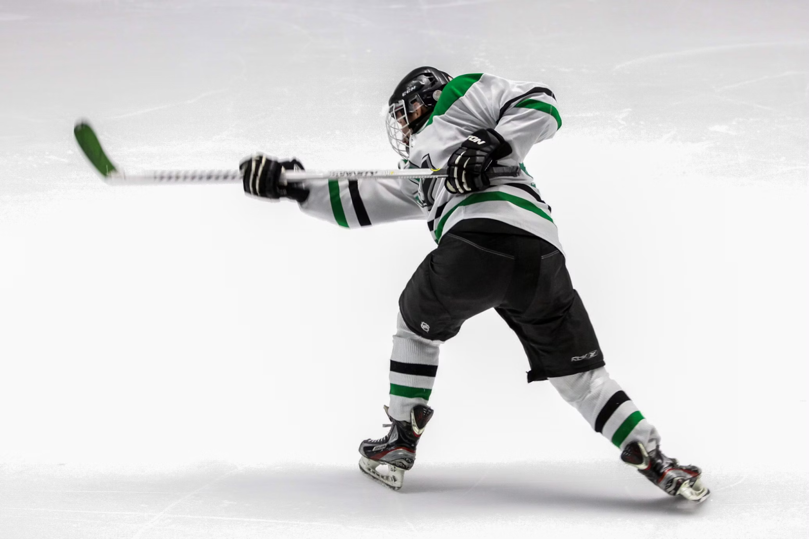 Was Sie über Hockey-Wetten mit doppelter Chance wissen müssen: Vor- und Nachteile